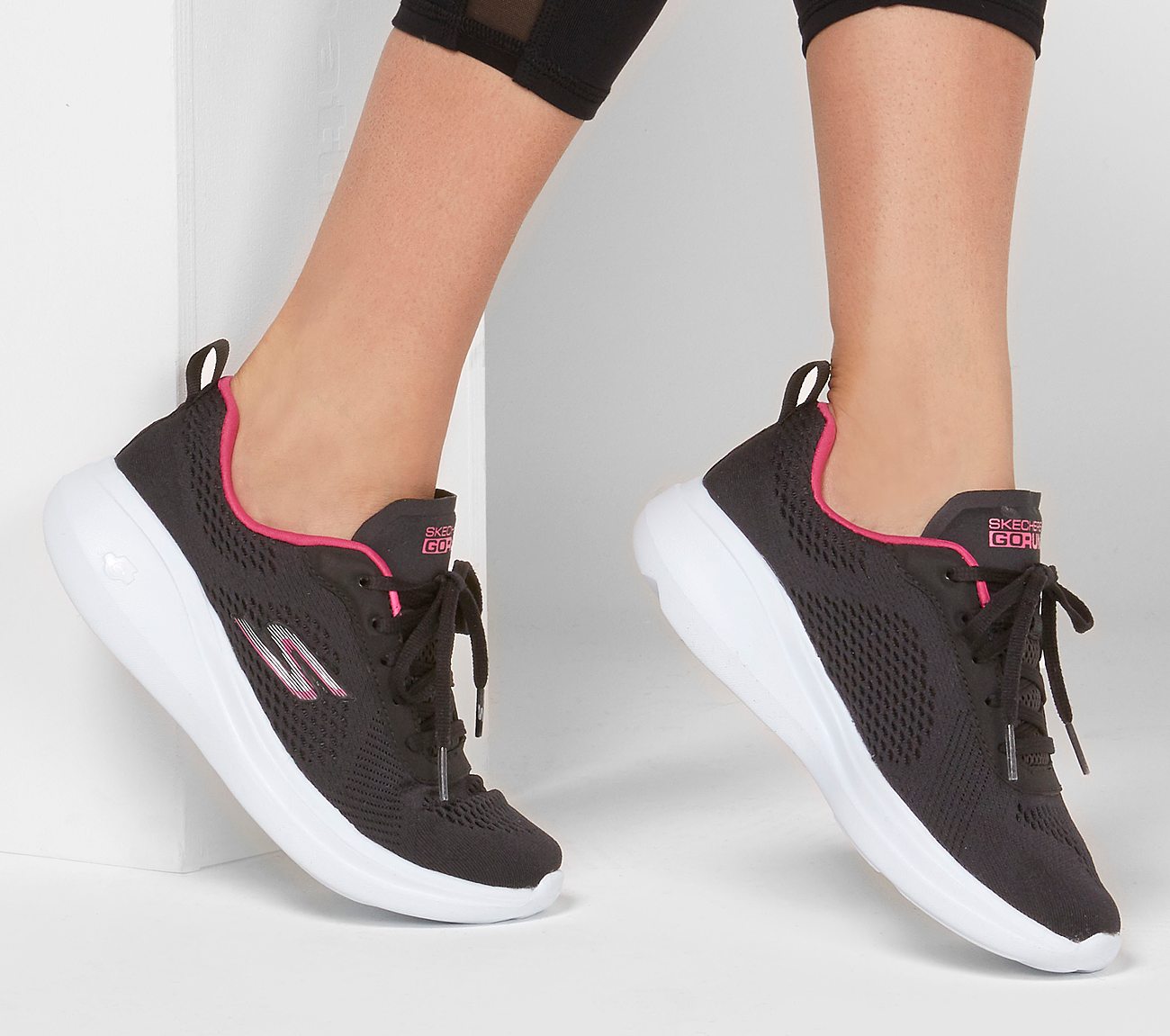 zapatillas skechers performance