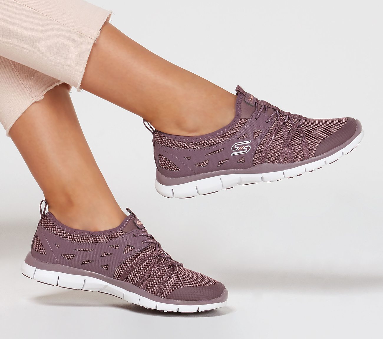 skechers sport active air cooled memory foam